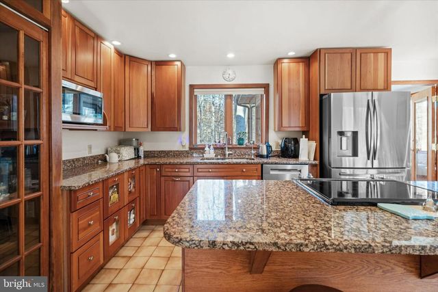 25 BRENTWOOD LN, Newark, DE 19711