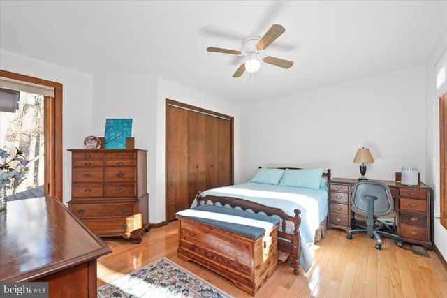 25 BRENTWOOD LN, Newark, DE 19711