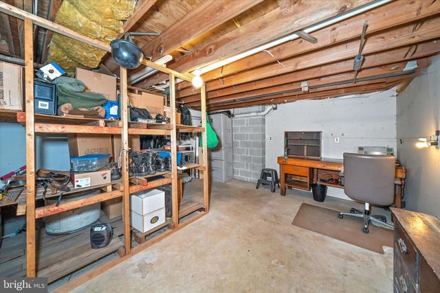 25 BRENTWOOD LN, Newark, DE 19711