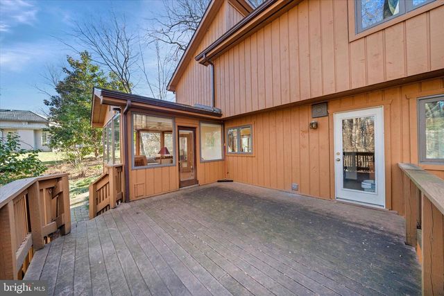 25 BRENTWOOD LN, Newark, DE 19711