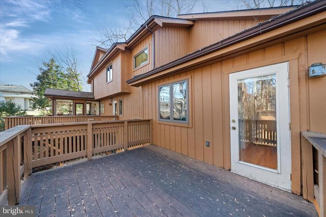 25 BRENTWOOD LN, Newark, DE 19711