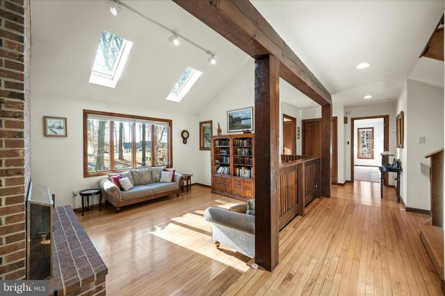 25 BRENTWOOD LN, Newark, DE 19711