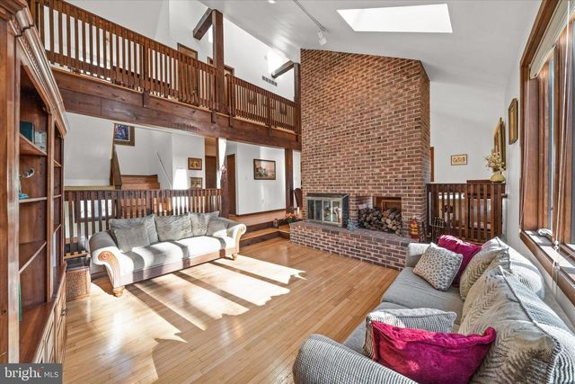 25 BRENTWOOD LN, Newark, DE 19711