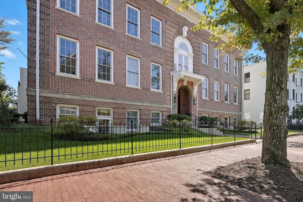 901 D ST NE #207, Washington, DC 20002