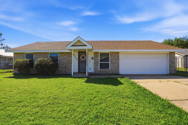 6944 Knob Hill Road, Forest Hill, TX 76140