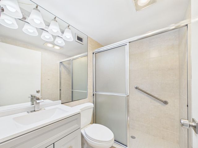 7510 Hornwood Drive 801, Houston, TX 77036