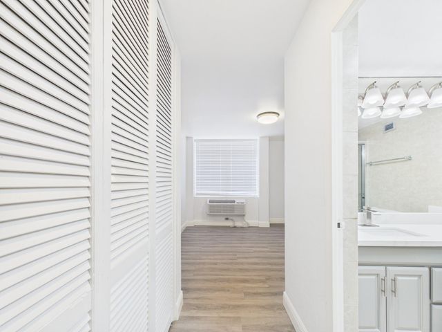 7510 Hornwood Drive 801, Houston, TX 77036