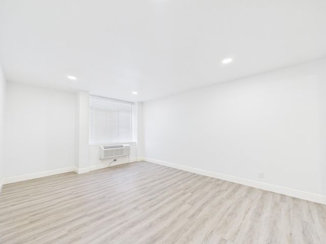7510 Hornwood Drive 801, Houston, TX 77036