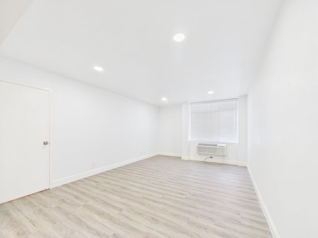 7510 Hornwood Drive 801, Houston, TX 77036
