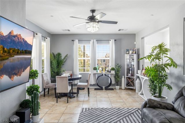 8433 Insignia Avenue 101, Las Vegas, NV 89178