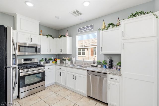 8433 Insignia Avenue 101, Las Vegas, NV 89178