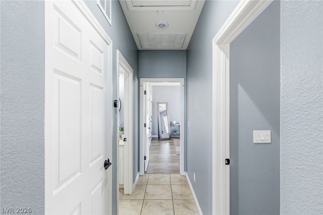 8433 Insignia Avenue 101, Las Vegas, NV 89178