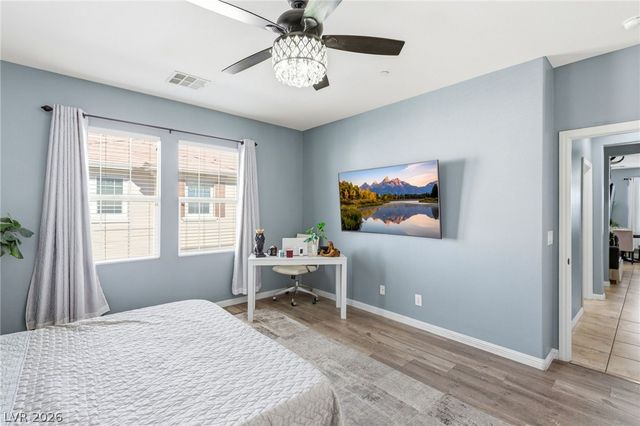 8433 Insignia Avenue 101, Las Vegas, NV 89178