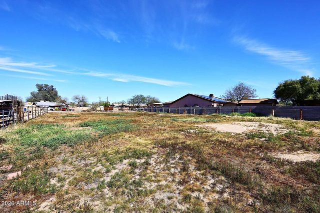 3025 E Hartford Avenue B, Phoenix, AZ 85032