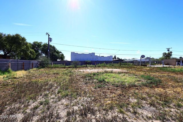 3025 E Hartford Avenue B, Phoenix, AZ 85032