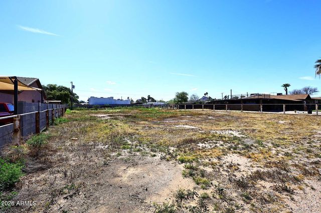 3025 E Hartford Avenue B, Phoenix, AZ 85032