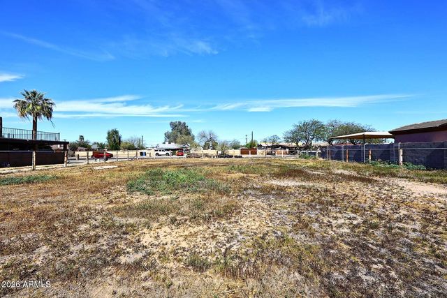 3025 E Hartford Avenue B, Phoenix, AZ 85032