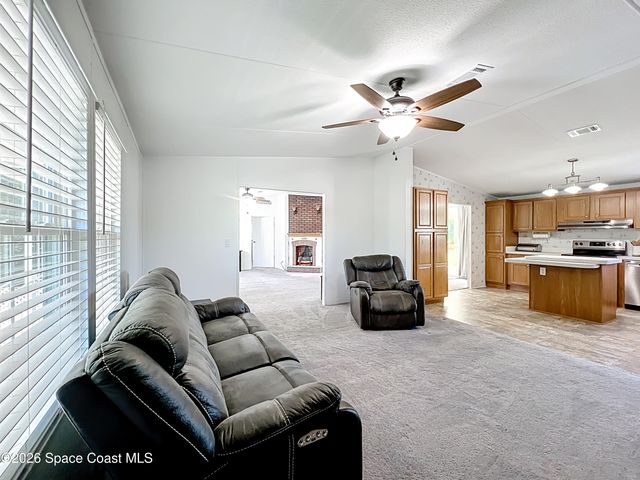 9040 Mercury Drive, St. Cloud, FL 34773