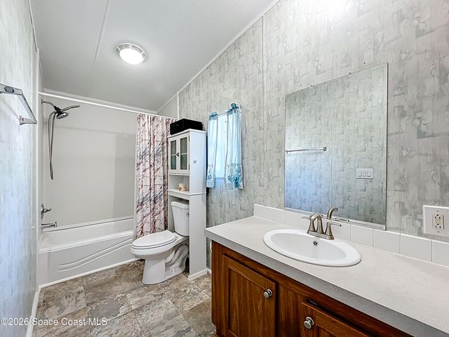 9040 Mercury Drive, St. Cloud, FL 34773