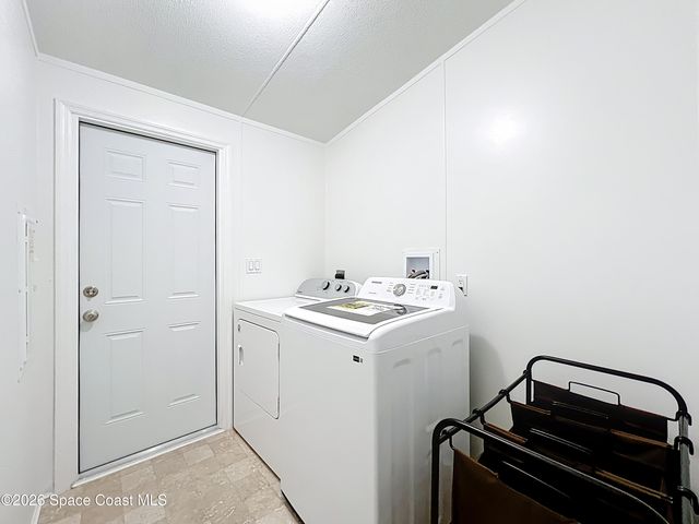 9040 Mercury Drive, St. Cloud, FL 34773