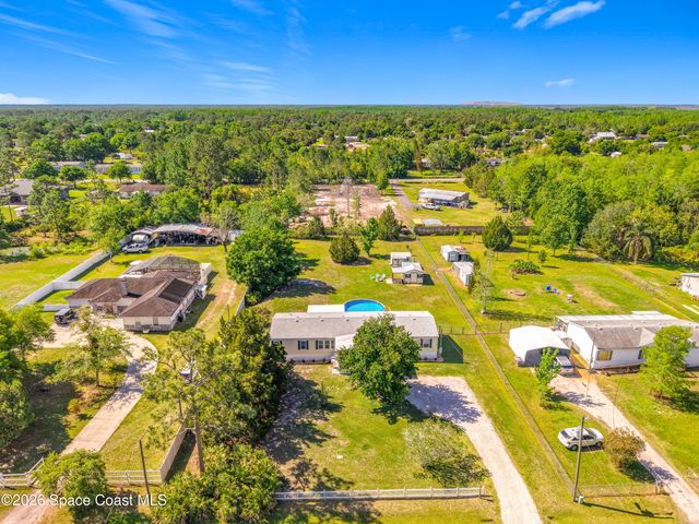 9040 Mercury Drive, St. Cloud, FL 34773