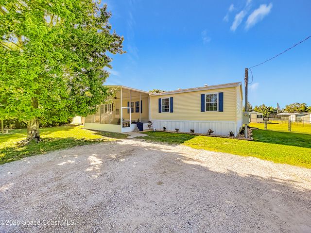 9040 Mercury Drive, St. Cloud, FL 34773