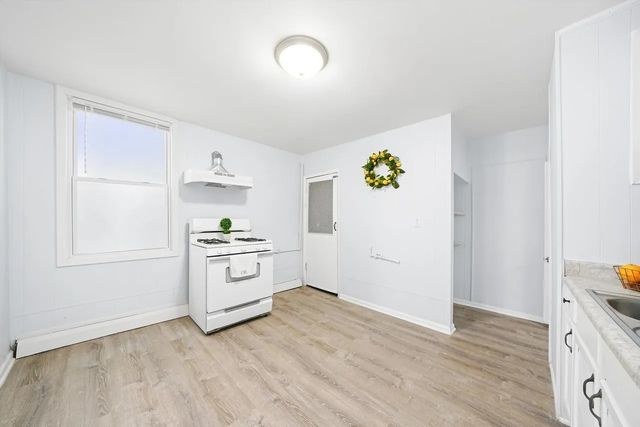 1320 S 49th Avenue, Cicero, IL 60804