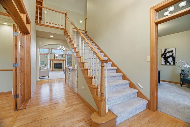 3020 E FALLCREEK LANE, Appleton, WI 54913