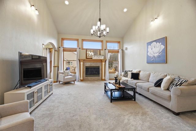 3020 E FALLCREEK LANE, Appleton, WI 54913