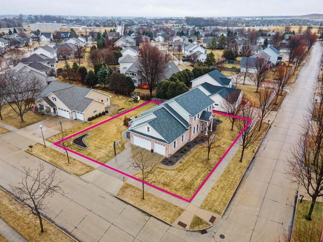 3020 E FALLCREEK LANE, Appleton, WI 54913