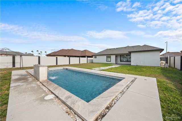 2901 E Summer Heights, San Juan, TX 78589