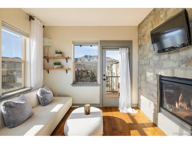 15232 W Warren Dr, Lakewood, CO 80228