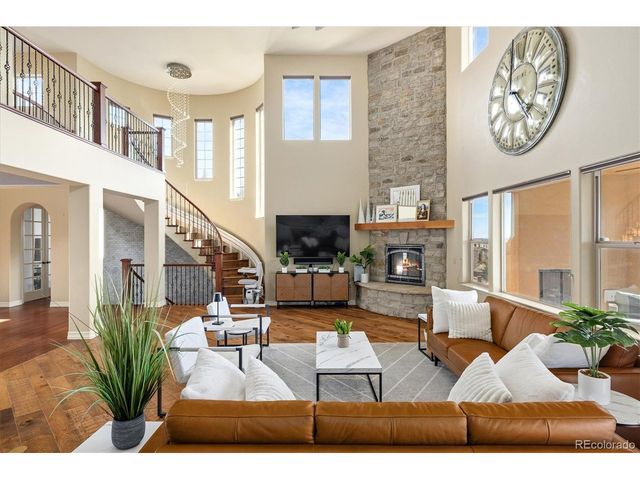 15232 W Warren Dr, Lakewood, CO 80228