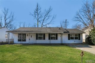 11 Jamestown Drive, St Peters, MO 63376