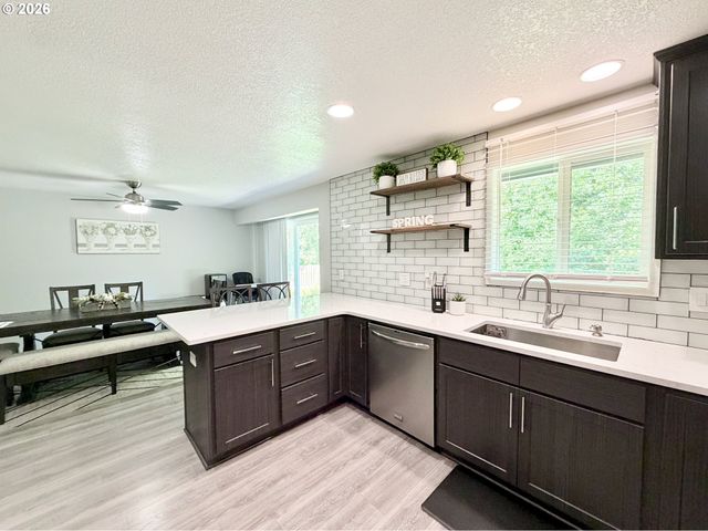 19315 Sw OAK St, Beaverton, OR 97078
