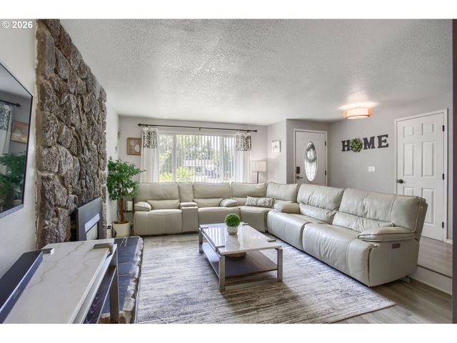 19315 Sw OAK St, Beaverton, OR 97078