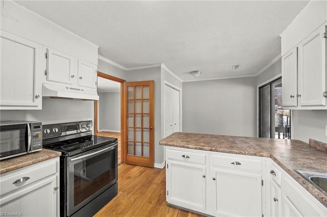 4917 Streamside Drive, Mcleansville, NC 27301