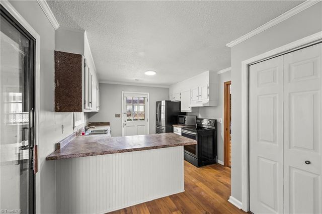 4917 Streamside Drive, Mcleansville, NC 27301