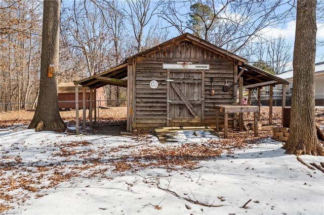 4917 Streamside Drive, Mcleansville, NC 27301