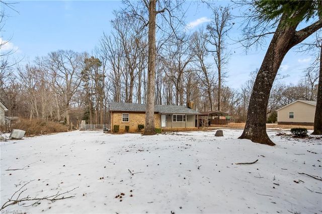 4917 Streamside Drive, Mcleansville, NC 27301