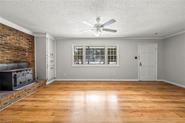 4917 Streamside Drive, Mcleansville, NC 27301