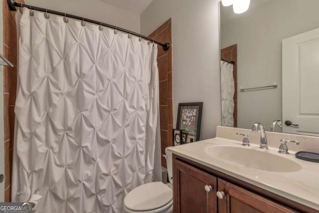 2153 W Village Lane SE, Smyrna, GA 30080