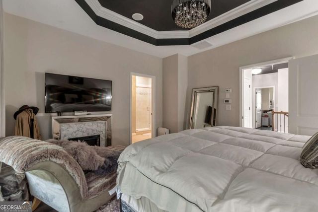 2153 W Village Lane SE, Smyrna, GA 30080