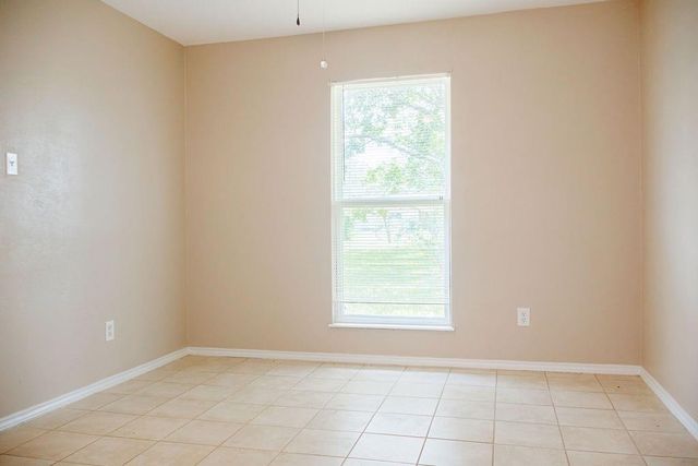 3240 County Road 155, Alvin, TX 77511