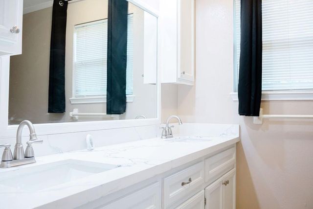 3240 County Road 155, Alvin, TX 77511