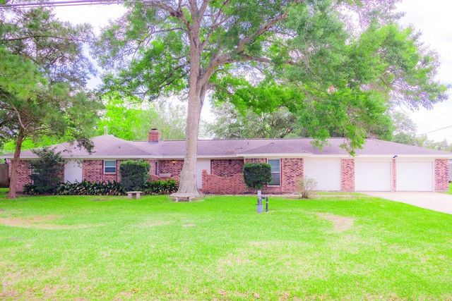 3240 County Road 155, Alvin, TX 77511