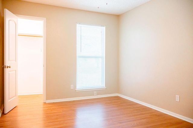 3240 County Road 155, Alvin, TX 77511