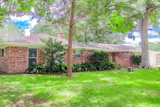 3240 County Road 155, Alvin, TX 77511