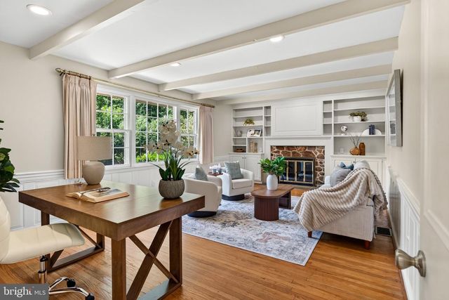 4 DENFORD DR, Newtown Square, PA 19073
