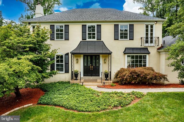 4 DENFORD DR, Newtown Square, PA 19073